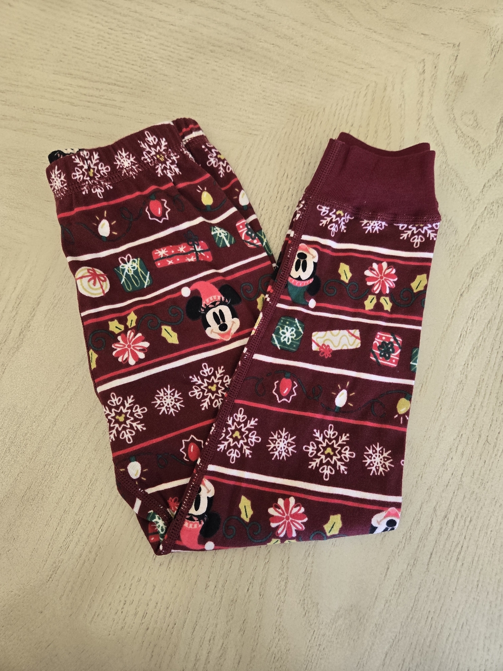 Disney Minnie Mouse PJ Set - Picture 6 of 13